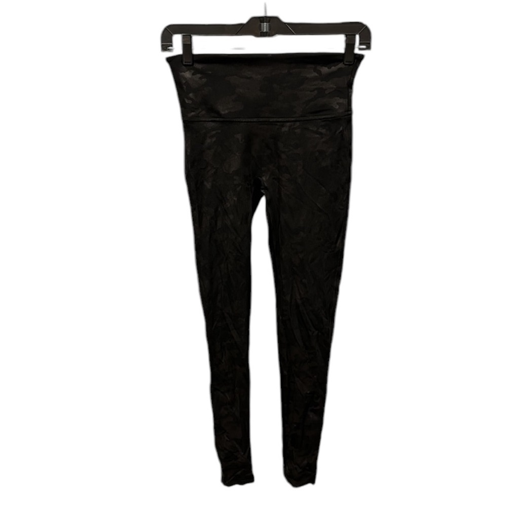 Spanx Faux Leather Camo Leggings Matte Black - Picture 3 of 7